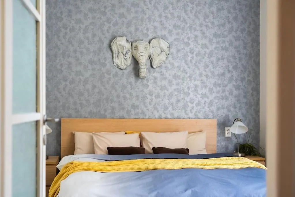 Beautiful Flat In City Center With Balcony Prague